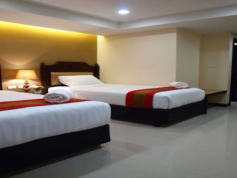 V Residence Pattaya Extérieur photo