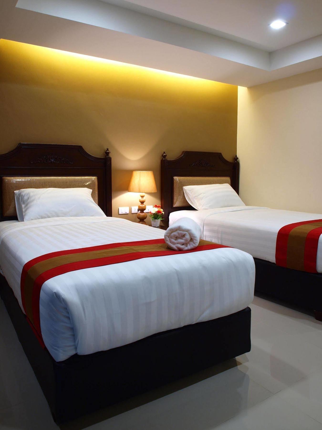 V Residence Pattaya Extérieur photo