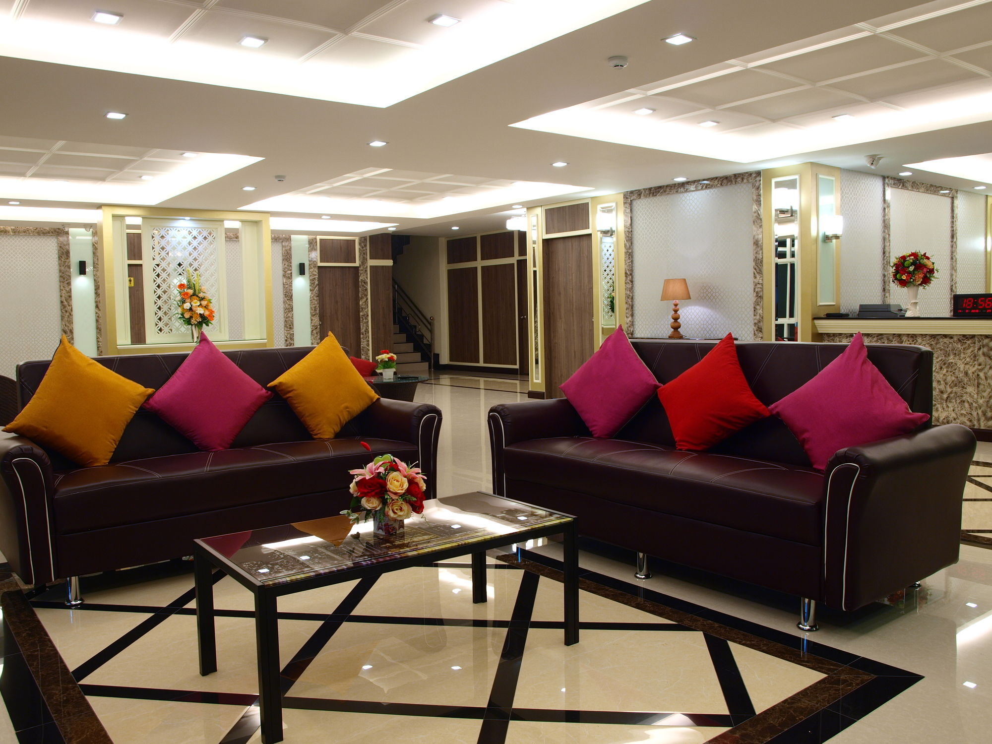 V Residence Pattaya Extérieur photo